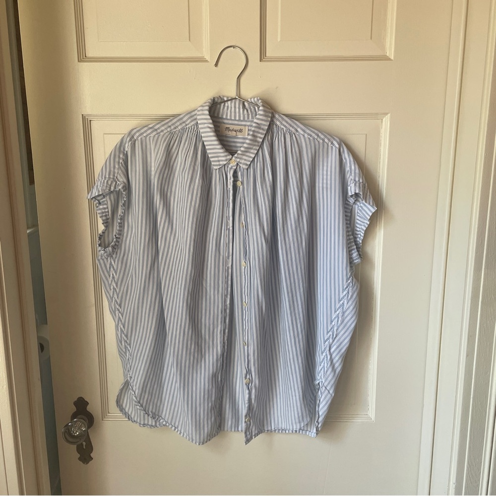 Madewell women’s short sleeve blue stripe button up size medium